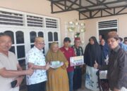 Hamid Kuna Serahkan Bantuan Dana Pembangunan Masjid di Buhu