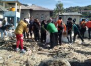 Wali Kota Gorontalo Turut Bersihkan Sampah di Pantai Indah Pohe