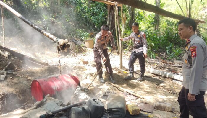 Polres Bone Bolango Bongkar Lokasi Penyulingan Miras Cap Tikus