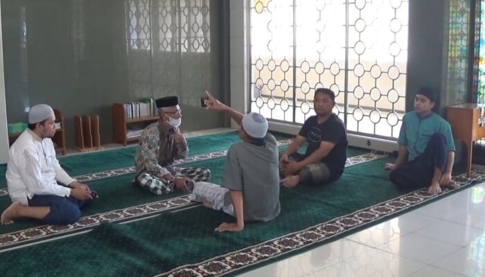 Usai Digasak Maling, Azan di Masjid Almourky Telaga Tanpa Pengeras Suara