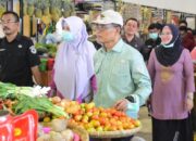 Sekda Kota Gorontalo Cek Harga Bahan Pokok di Pasar Tradisional