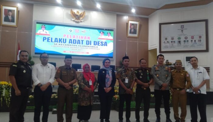 Merlan Uloli Ingin Ada Batasan Usia Tokoh Adat