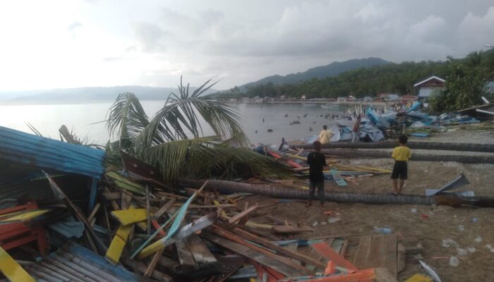 Eksekusi 36 Gazebo dan 1 Rumah di Pantai Botutonuo Dinilai Keliru