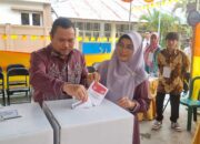 Penjagub Gorontalo dan Istri Hanya Mencoblos Capres-Cawapres
