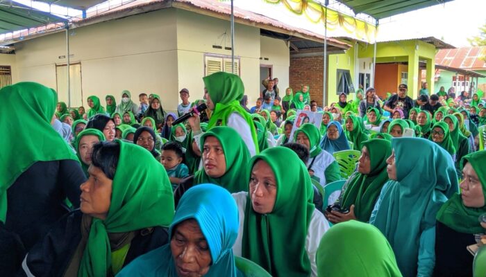 Kampanye Terakhir, Caleg DPR RI Forry Naway Menyatu dengan Masyarakat
