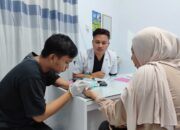 Dokter Rifki Hulalata Gelar Layanan Kesehatan dan Sunat Gratis