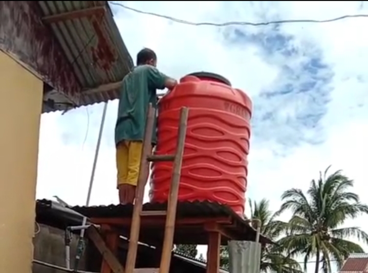 Caleg Tarik Bantuan
