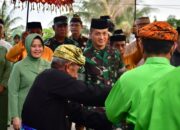 Pangdam Xlll Merdeka Disambut Pemda Pohuwato dengan Adat Mopotilolo