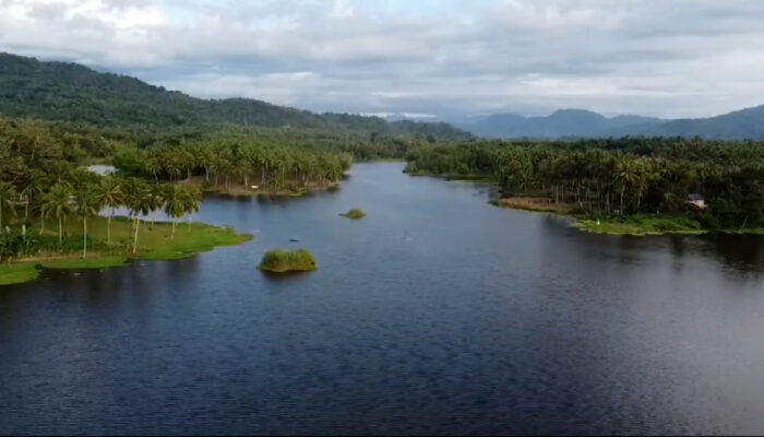 Sensasi Ngabuburit di Danau Perintis, Nikmati Keindahan Alam yang Tenang