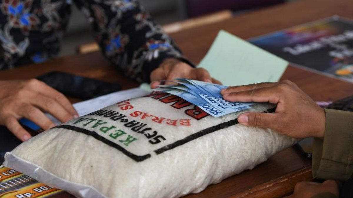 membayar-zakat-fitrah-gorontalo-dulohupa.id-