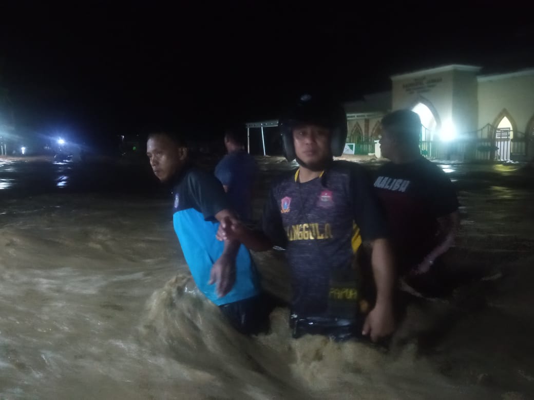 Banjir Tolinggula