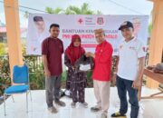 PMI Kabgor bagikan 600 Paket Sembako untuk Korban Banjir Tolinggula