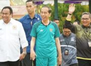 Wali Kota Gorontalo Sambut kedatangan Presiden di lapangan Kompi Liluwo