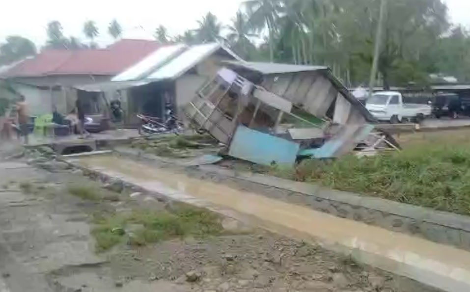 banjir-tolinggula-gorontalo-dulohupa.id-