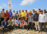 Dekan Faperta UNG Ikut Berpartisipasi dalam Panen Padi Varietas IPB 9G di Lamongan