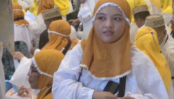 Gantikan Sang Ayah Meninggal, Putri Maiyo Jadi Jemaah Haji Termuda di Gorontalo