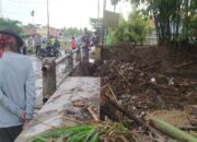 Sungai Meluap Dipenuhi Sampah, Jembatan Hepuhulawa Nyaris Ambruk