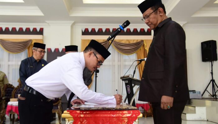 Lantik PPPK Fungsional Guru, Plh Gubernur Gorontalo Tekankan Integritas