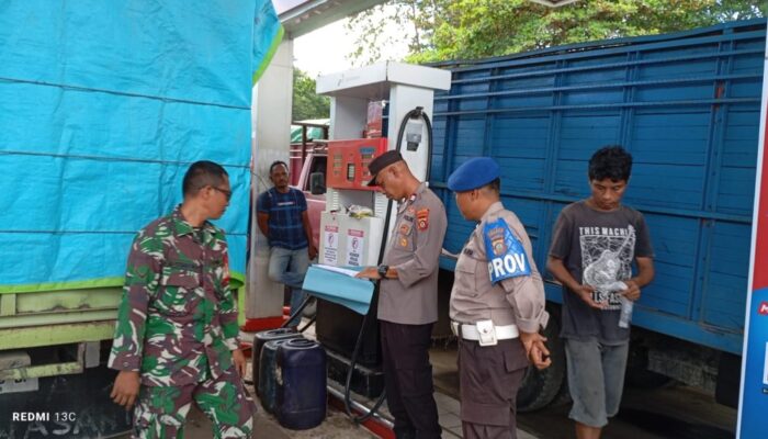 Polsek Boliyohuto dan Koramil Patroli SPBU, Cegah Penyelewengan BBM