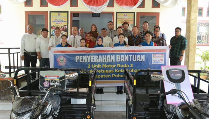 Pemda Pohuwato Terima Dua Viar Pengangkut Sampah dari Indomaret