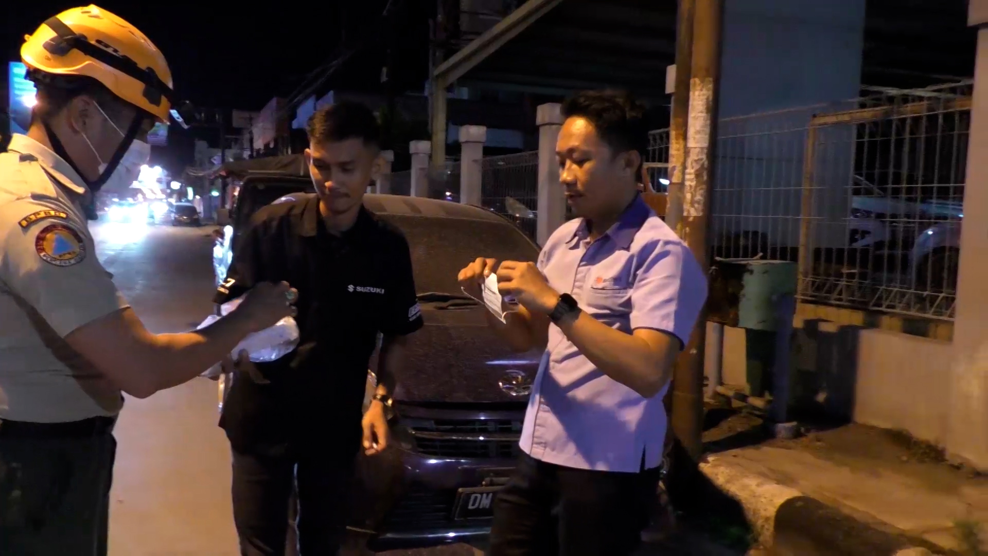 terdampak abu vulkanik gunung ruang-Pemprov Gorontalo bagi Masker-dulohupa.id-