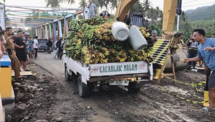 Akses Jalan Gorontalo-Bolsel Sudah Bisa Dilewati Kendaraan