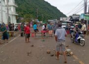 Warga Talumolo Mengamuk Blokir Akses Jalan Trans