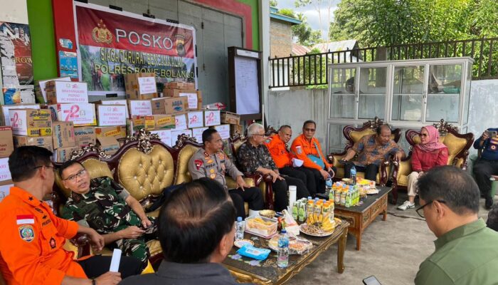 Kapolda Gorontalo dan Stakeholder Gelar Rapat Evakuasi Korban Longsor