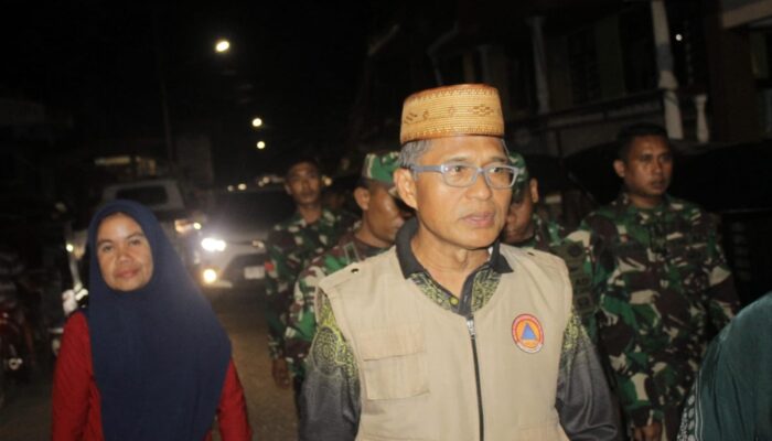 Tinjau Banjir di Lekobalo, Pj Wali Kota Tekankan Penanganan Korban Terdampak