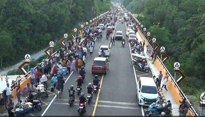 Terowongan dan Jembatan GORR jadi Spot Foto Baru Warga