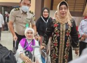 Wabup Suharsi Sambut Kepulangan Jemaah Haji Asal Pohuwato