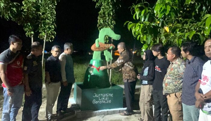 Monumen Tanggomo Pengingat Jurnalisme Lokal Gorontalo