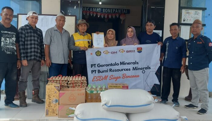 PT Gorontalo Minerals Salurkan Bantuan Sembako untuk Korban Banjir Bilungala