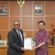 Pendidikan Apoteker