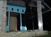 Satu Rumah di Kelurahan Botu Ambruk Dihantam Arus Sungai Bone