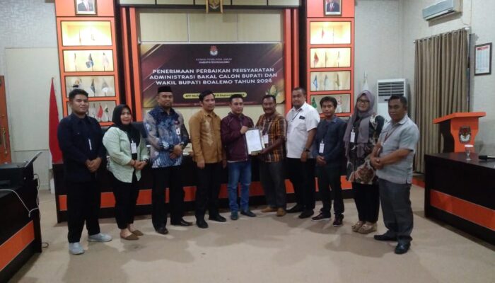 KPU Boalemo Terima Berkas Perbaikan Persyaratan Admistrasi 5 Bapaslon
