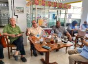Usai Pencabutan Nomor Urut, Ad- Ramli Ngopi Bareng di Warkop Amal