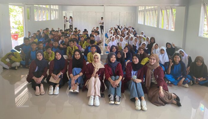 Mahasiswa KKN-TI UNG Edukasi Siswa Pentingnya Pemilahan Sampah