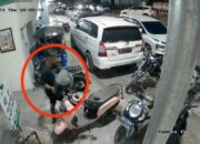 Pencurian Helm di Parkiran Masjid Al-Muqarrabi Gorontalo Terekam CCTV