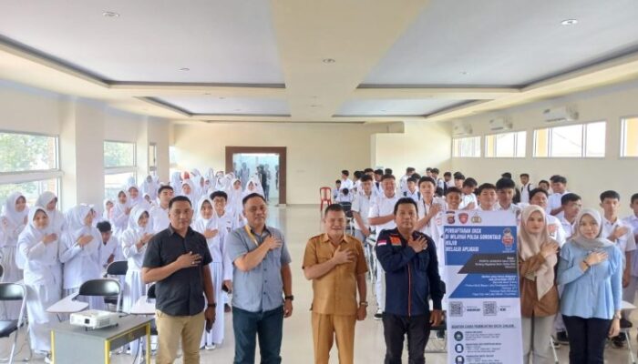 Direktorat Intelkam Polda Gorontalo Sosialisasikan Pembuatan SKCK Online ke Siswa