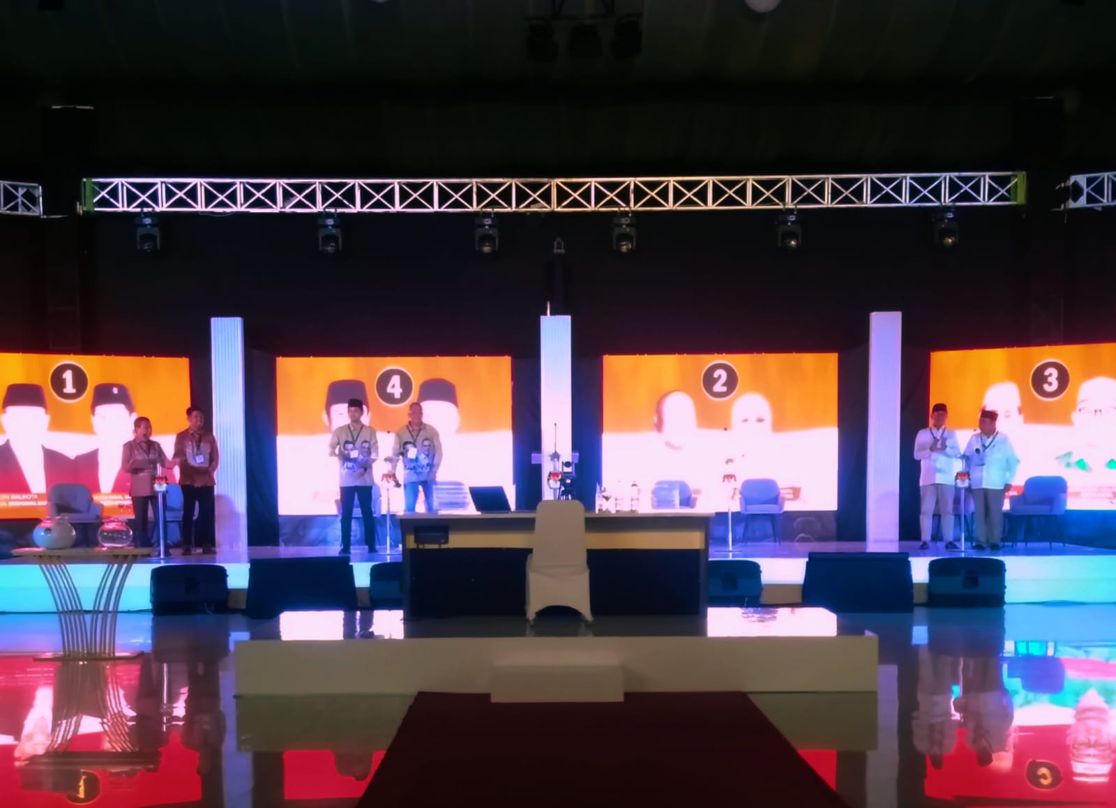 Debat Terbuka