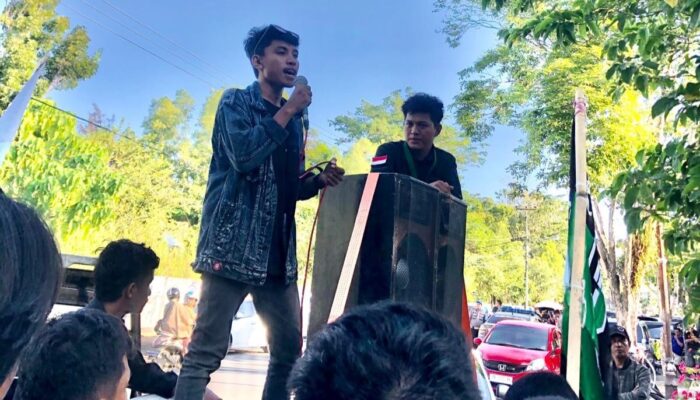 Bawaslu Bone Bolango Didesak Tertibkan Baliho Bupati Petahana yang Masih Terpasang