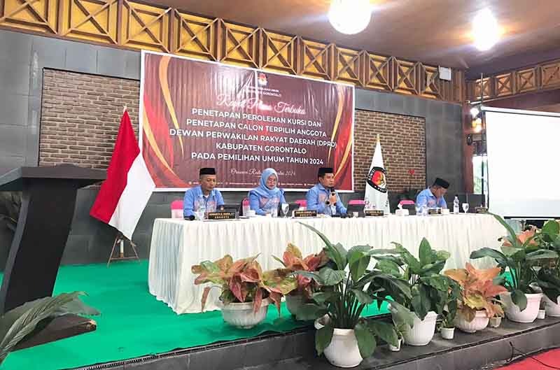 Penetapan-40-anggota-dprd-gorontalo-dulohupa.id