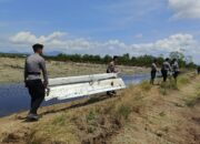 Polda Gorontalo Bantu KNKT Evakuasi Puing Pesawat Sam Air yang Jatuh