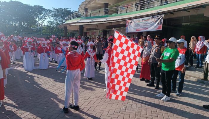 Gerak Jalan Tingkat SD-MI Semarakan Kemerdekaan RI ke-79 di Kabupaten Gorontalo