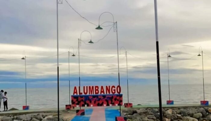 pantai-alumbango-paguat-gorontalo-dulohupa.id