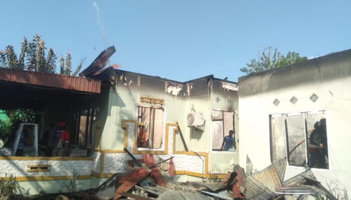 Satu Unit Rumah di Tinelo Ayula Hangus Terbakar