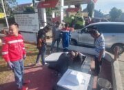 SPBU Marisa Bersihkan Tangki Penampung BBM Terisi Air