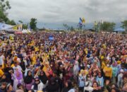 Ribuan Warga Penuhi Lokasi Kampanye Gusnar-Idah di Lapangan Padebuolo