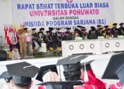 Perdana Cetak Sarjana, 430 Mahasiswa Universitas Pohuwato Diwisuda